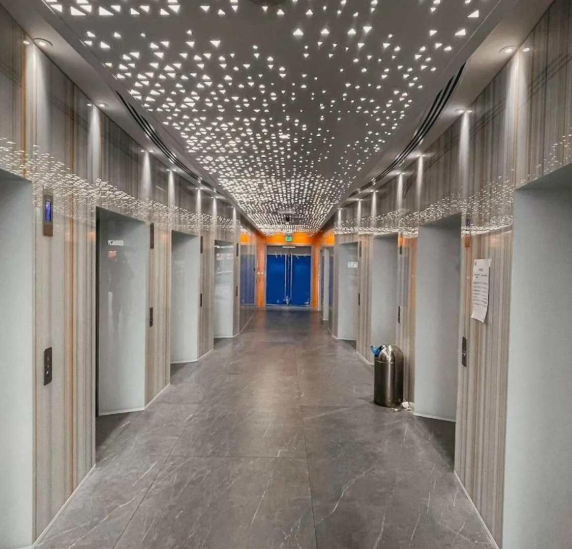 Aparthotel Wake Up To Sea Views In A Blue Lush Home On 51St Dubai United Arab Emirates